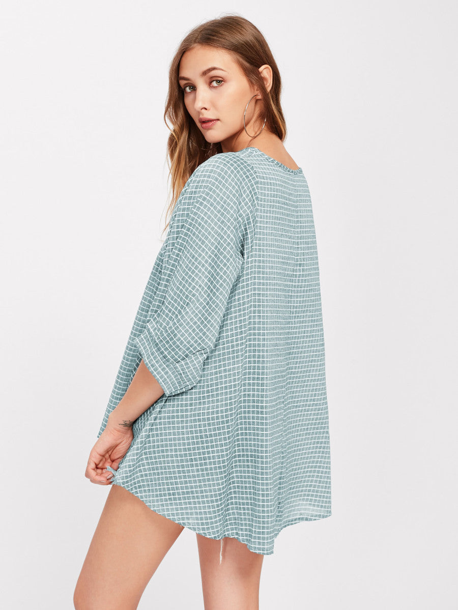 Grid Dip Hem Blouse